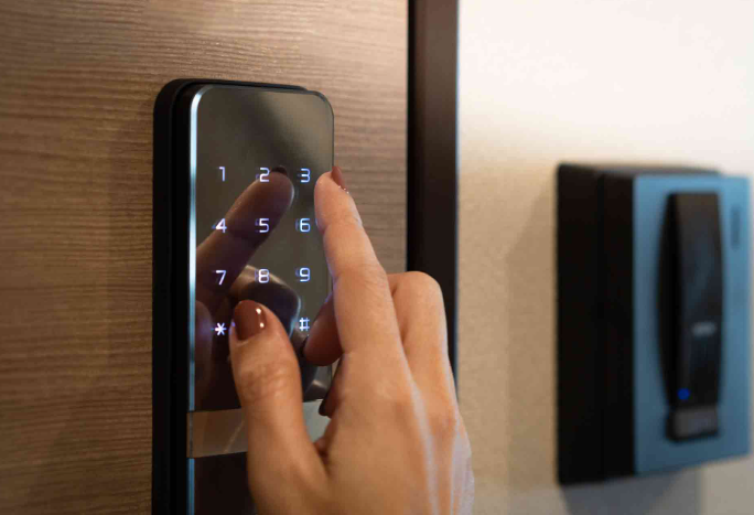 Electronic lock smart lock